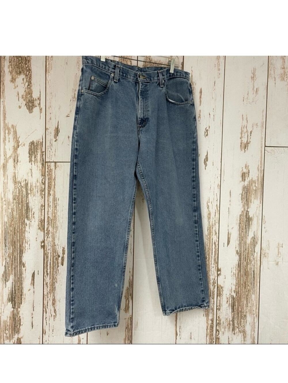 Wrangler Relaxed Fit Jeans, Size 36x29. In excellent condition!